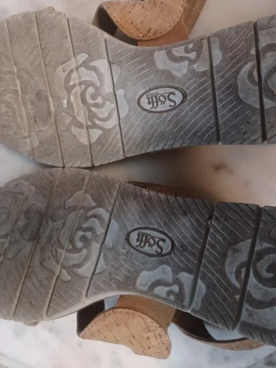 Sofft Women's Sandals 8.5M Tan - Picture 3 of 5